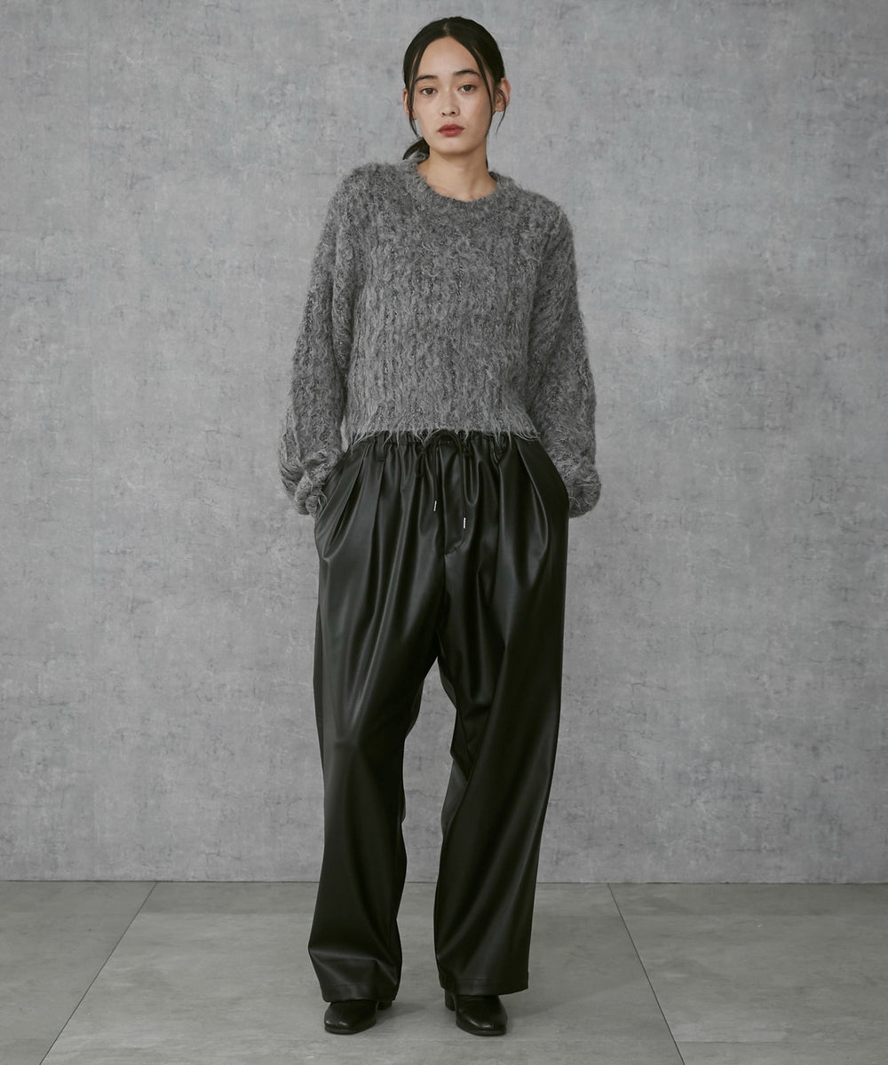 ブラック モデル：168cm M着用