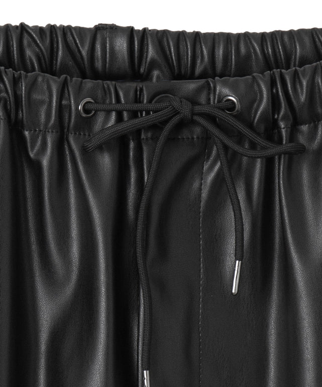 合皮イージータックパンツ