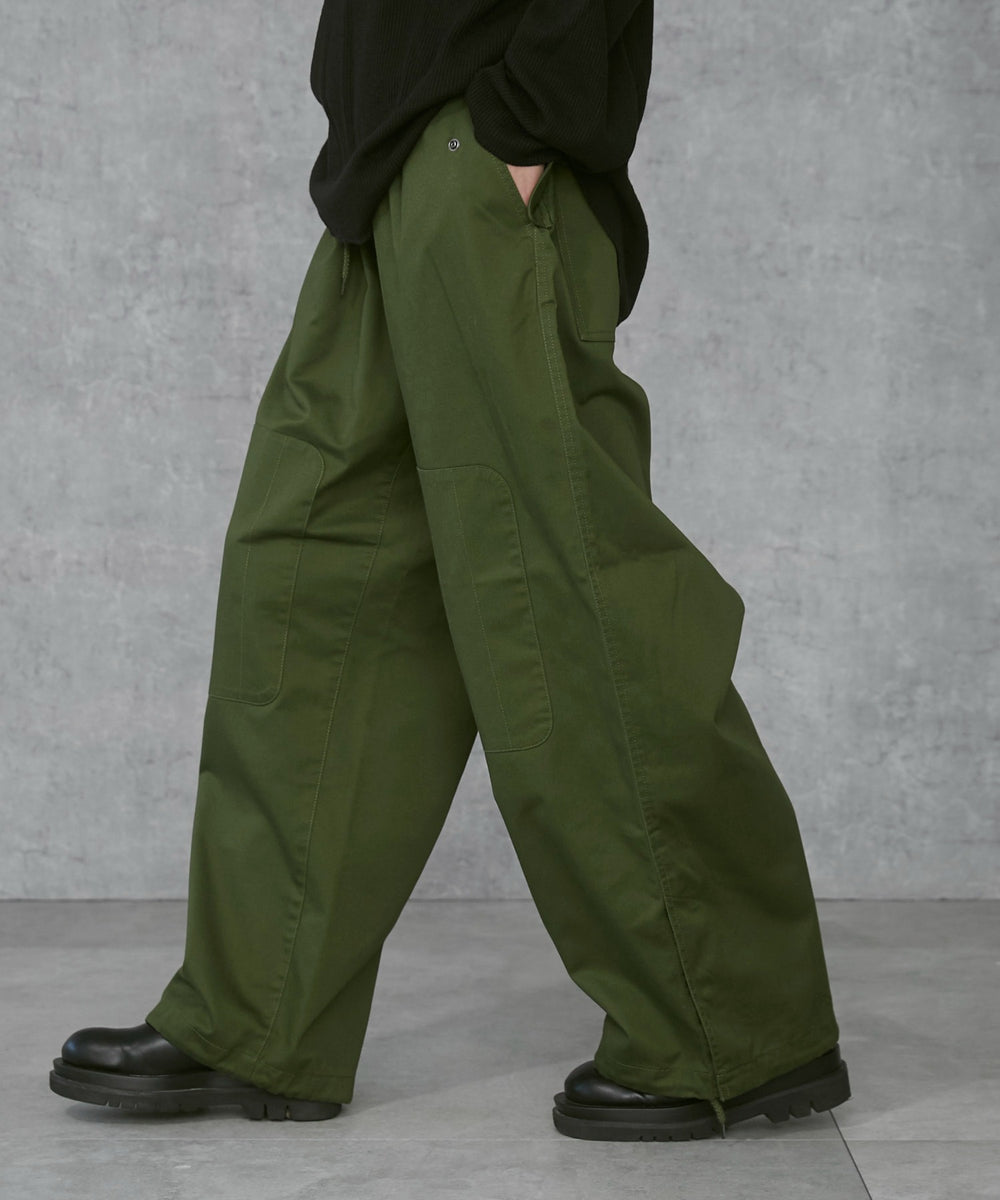 オリーブ モデル：168cm M着用