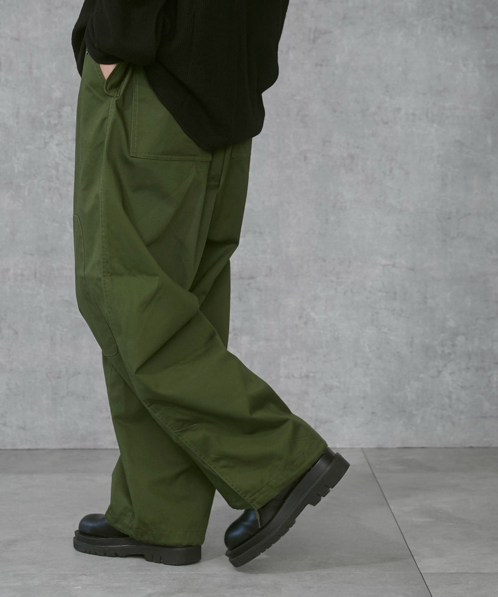 オリーブ モデル：168cm M着用