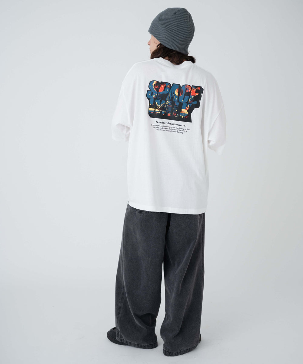 柄58 モデル：174cm L着用