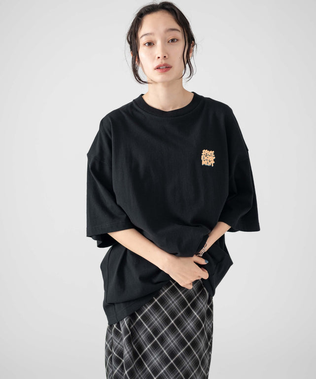 柄18 モデル:161cm M着用