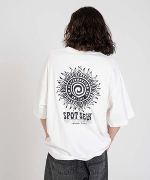 柄6 モデル:174cm L着用