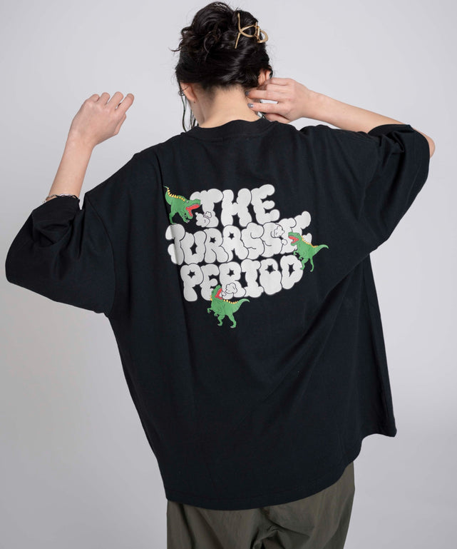 柄10 モデル:161cm M着用