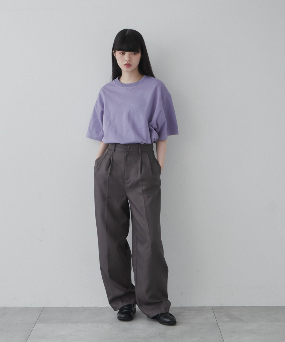 パープル モデル：165cm M着用