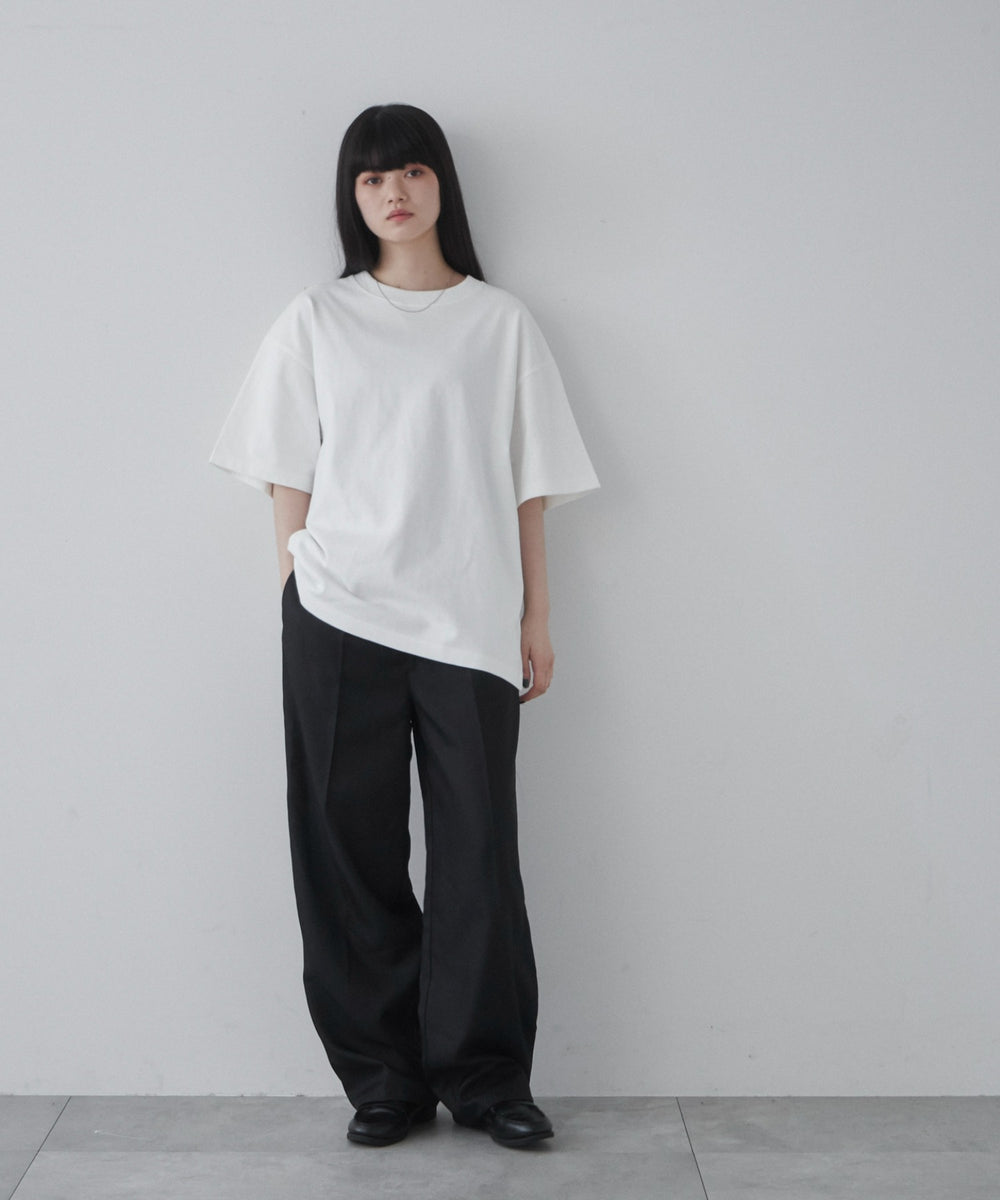 ホワイト モデル：165cm M着用