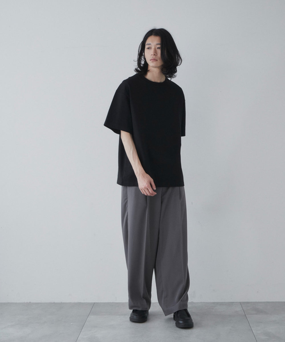 ブラック モデル：181cm L着用