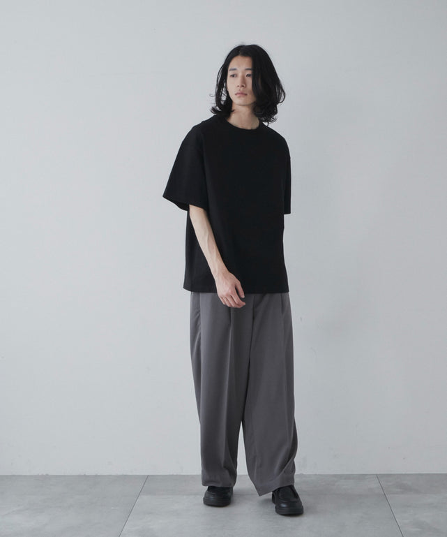 ブラック モデル：181cm L着用