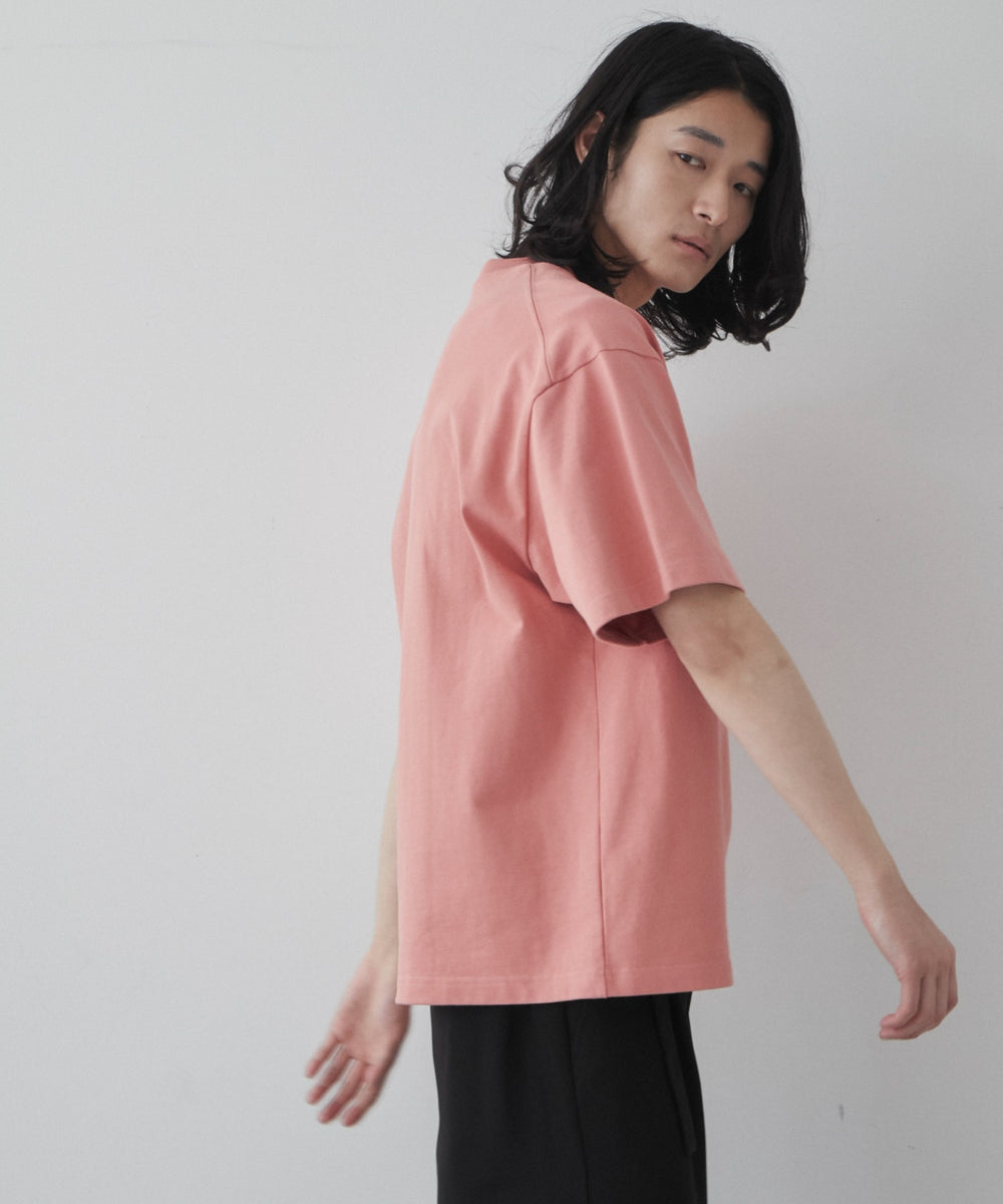 Lピンク モデル：181cm L着用