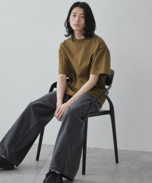 カーキ モデル：181cm L着用