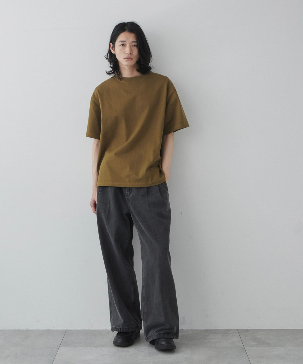 カーキ モデル：181cm L着用