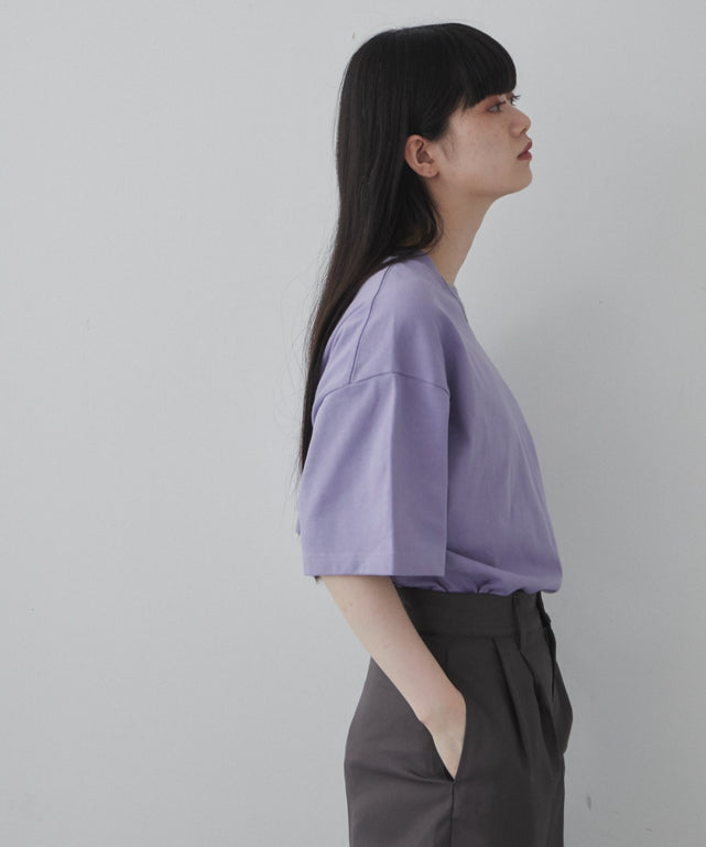 パープル モデル：165cm M着用