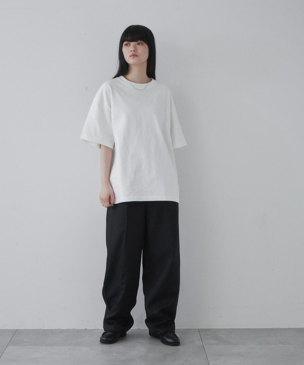 ホワイト モデル：165cm M着用