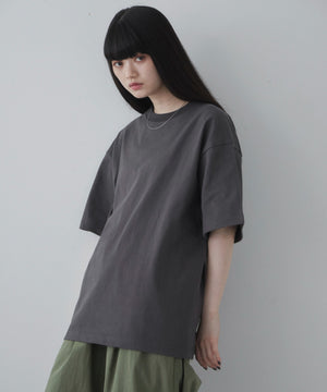 ブラックその他 モデル：165cm M着用