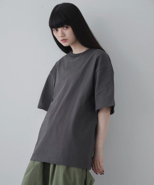 ブラックその他 モデル：165cm M着用