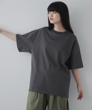 ブラックその他 モデル：165cm M着用