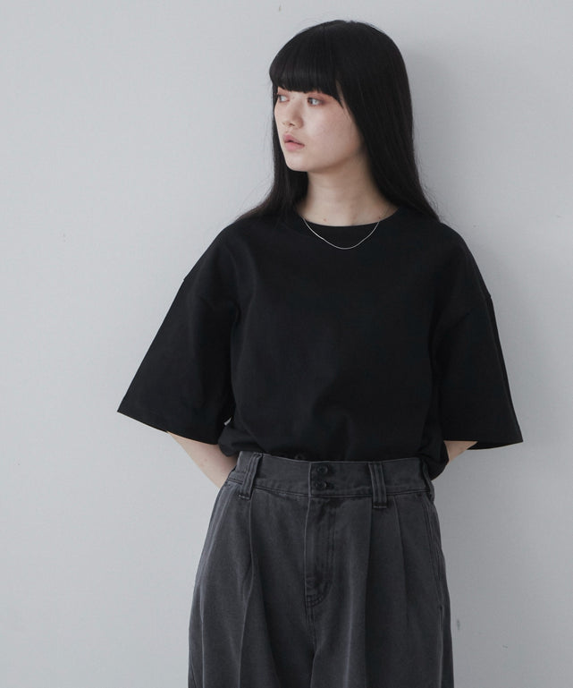 ブラック モデル：165cm M着用