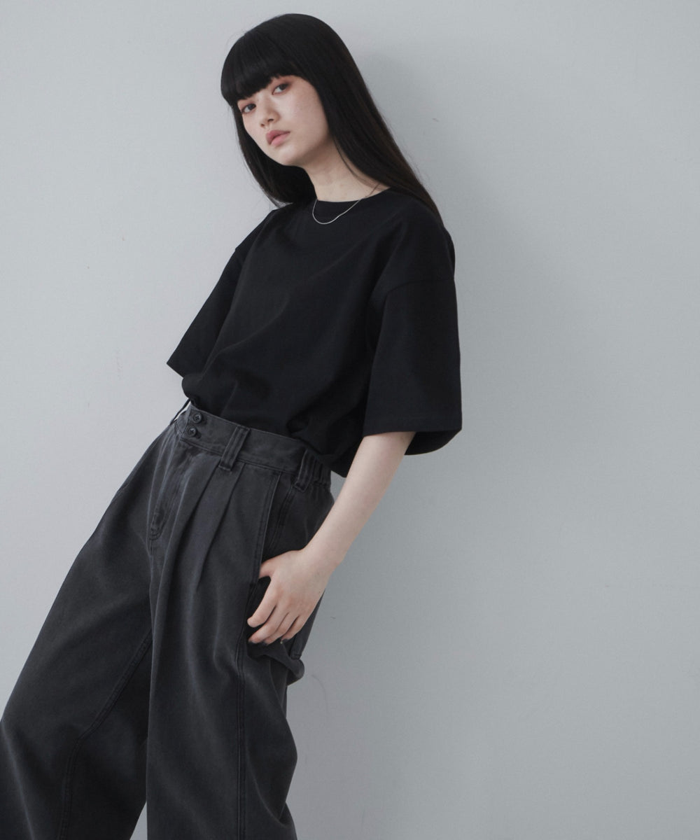 ブラック モデル：165cm M着用