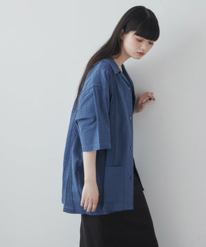 ブルー モデル：165cm M着用