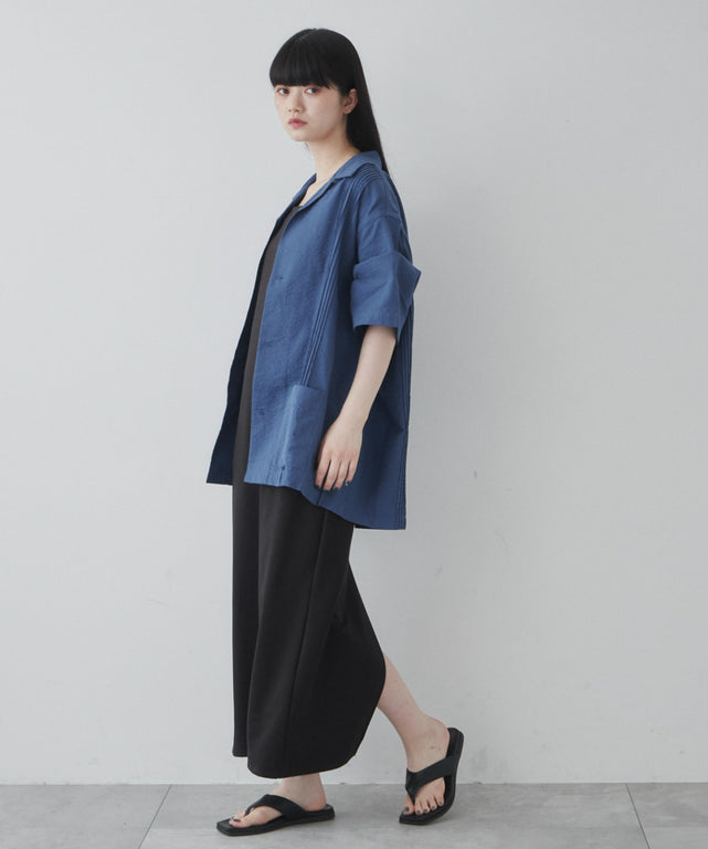 ブルー モデル：165cm M着用