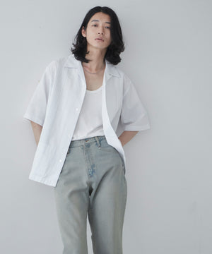 ホワイト モデル：181cm L着用