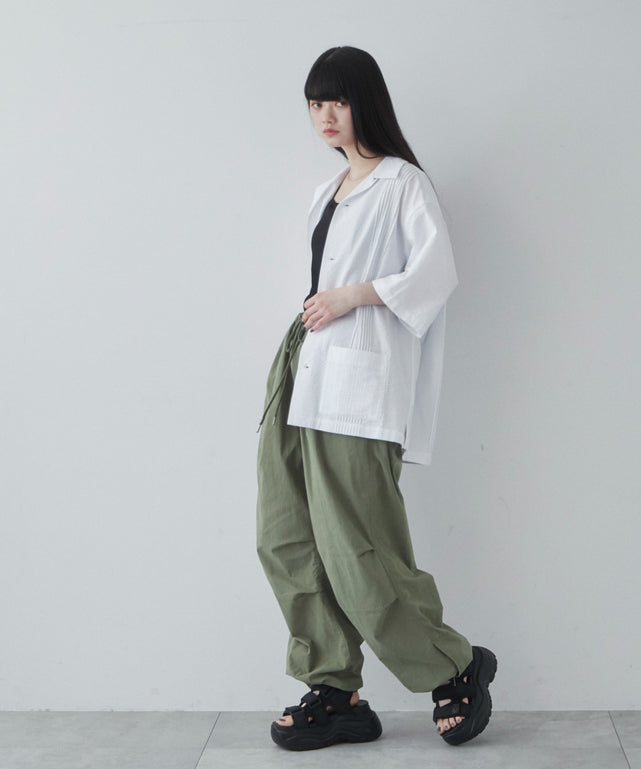 ホワイト モデル：165cm M着用