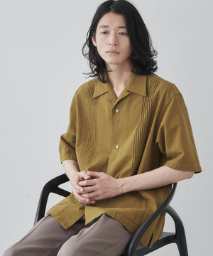 カーキ モデル：181cm L着用