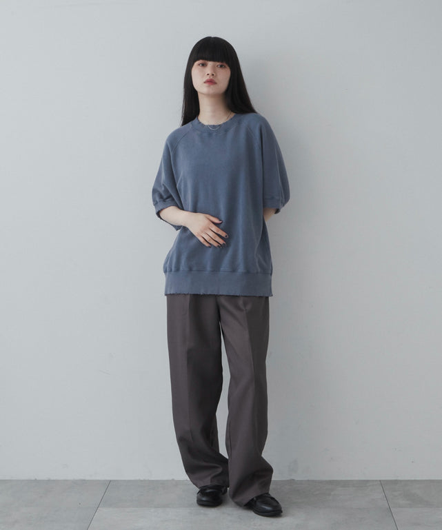 ブルーその他 モデル：165cm M着用