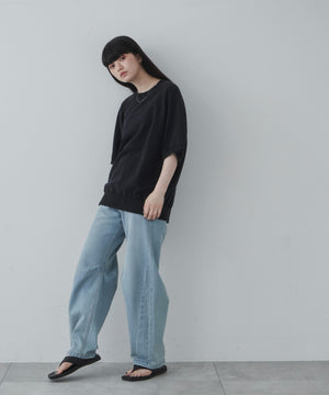 ブラック モデル：165cm M着用