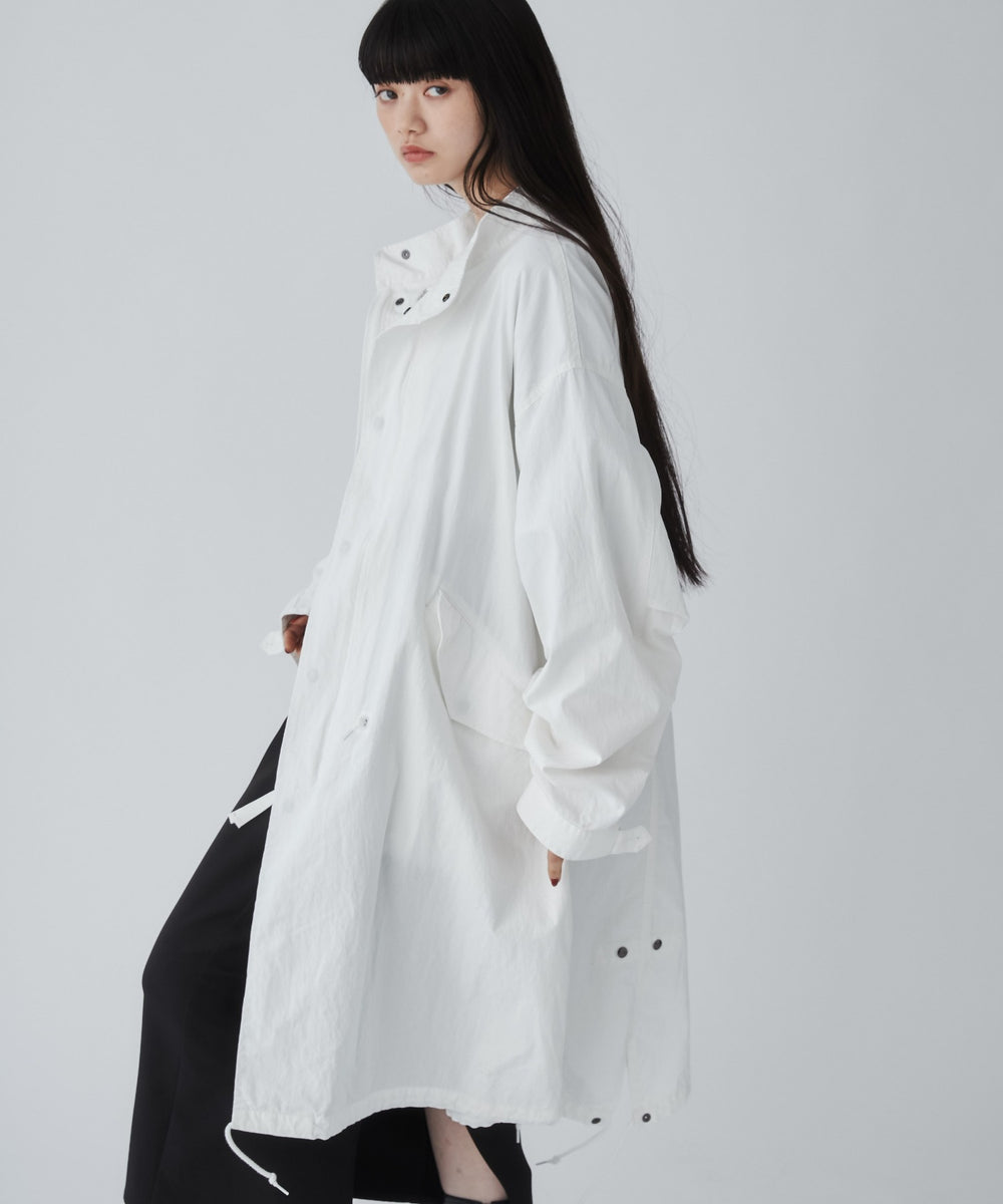 ホワイト モデル：165cm M着用