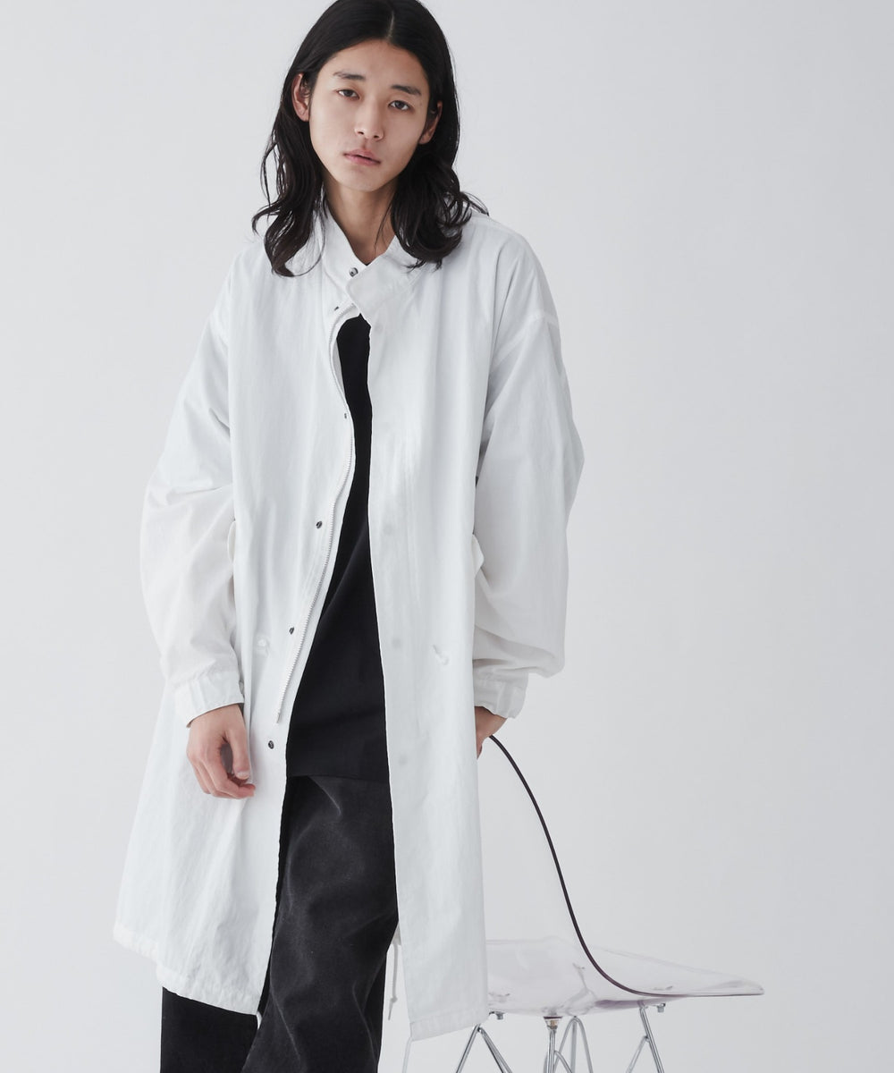 ホワイト モデル：181cm L着用