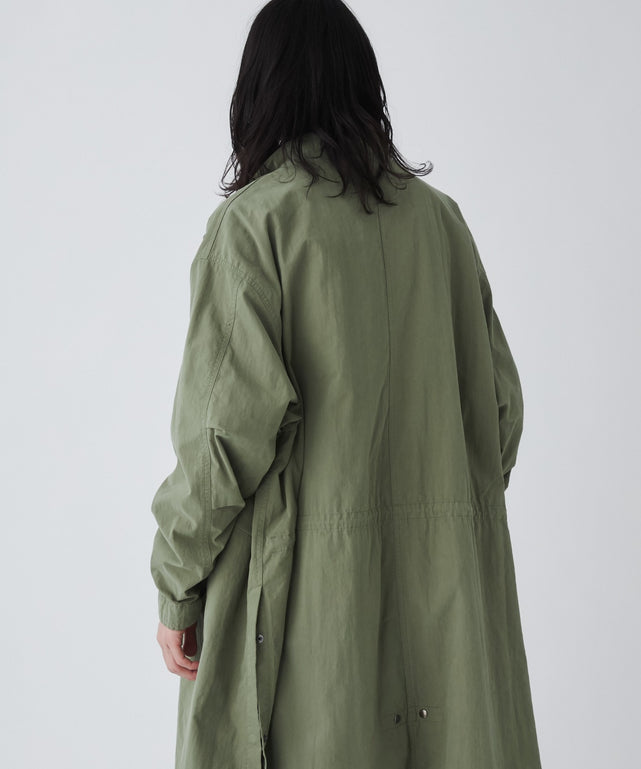 カーキ モデル：181cm L着用