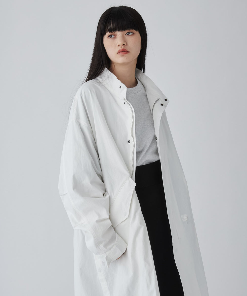 ホワイト モデル：165cm M着用