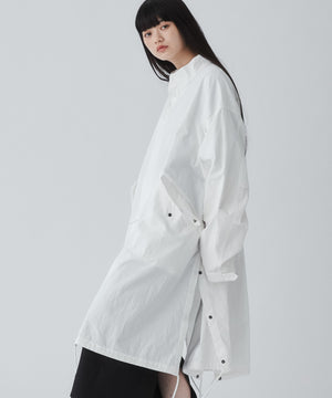 ホワイト モデル：165cm M着用