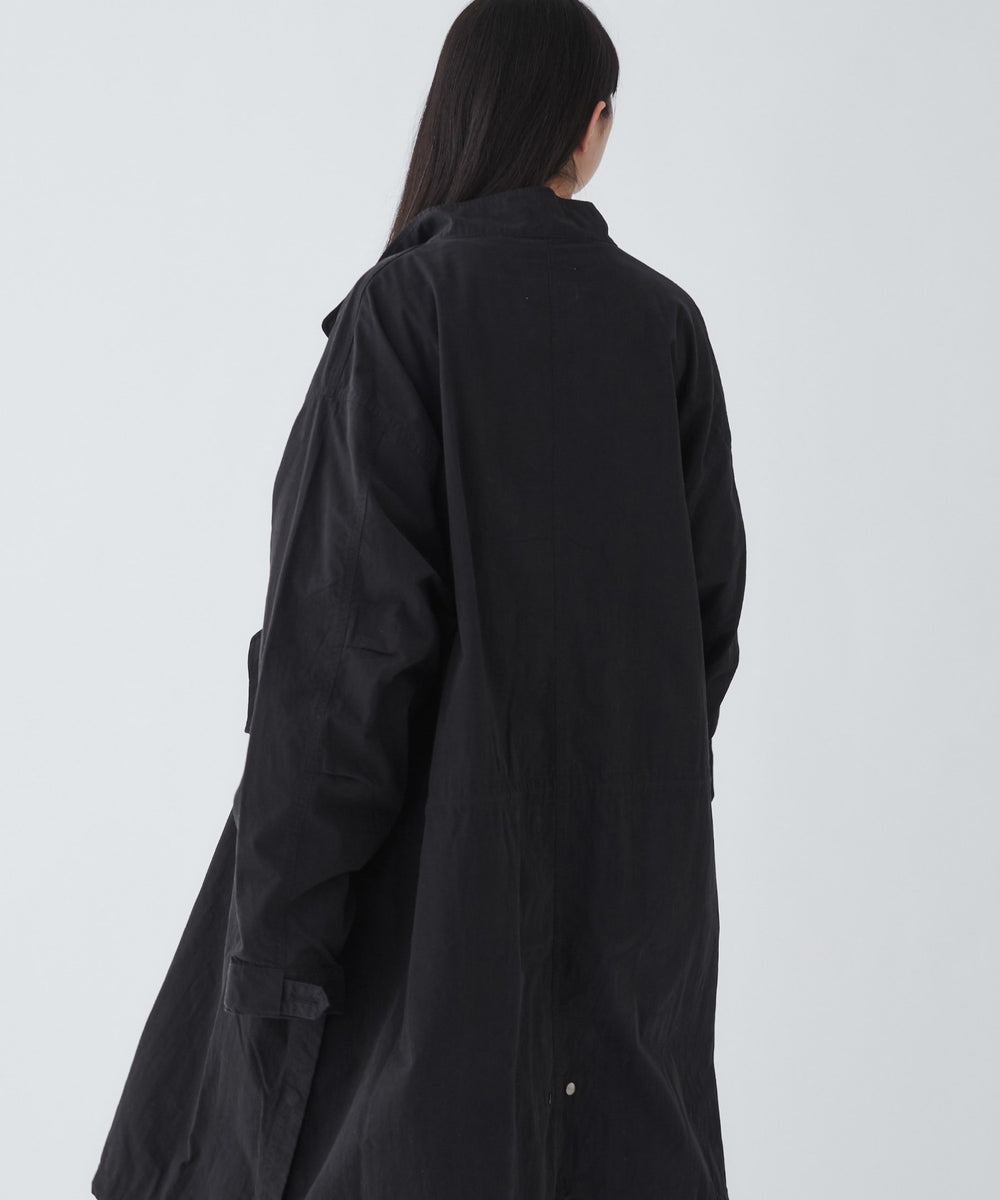 ブラック モデル：165cm M着用