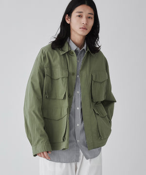 カーキ モデル：181cm L着用