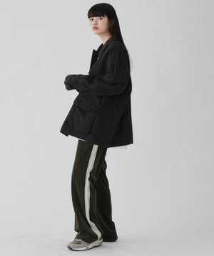 ブラック モデル：165cm M着用