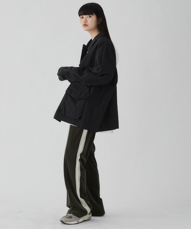 ブラック モデル：165cm M着用