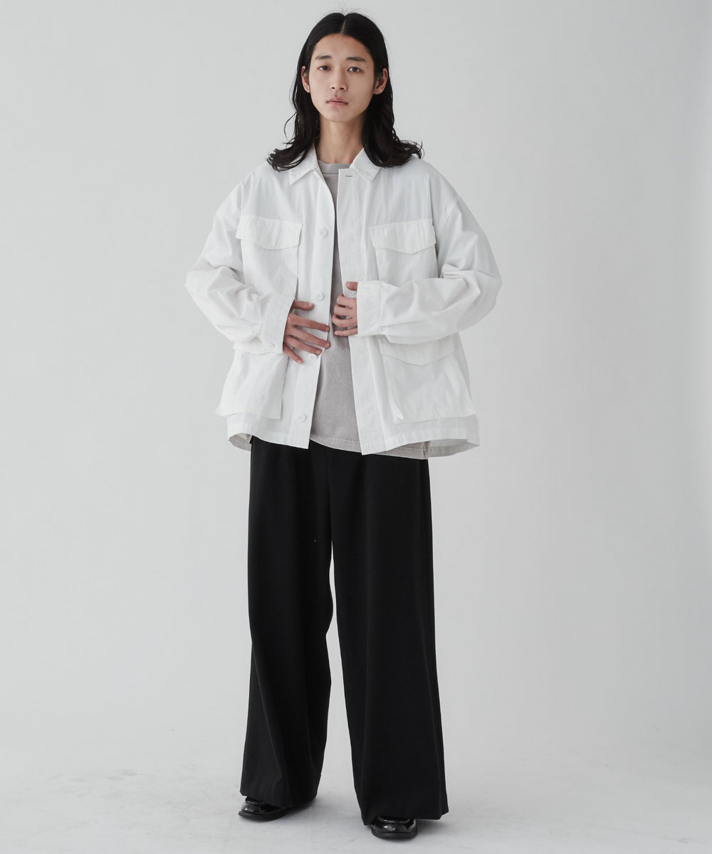 ホワイト モデル：181cm L着用