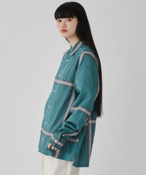 柄2 モデル：165cm M着用 