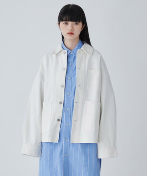 ホワイト モデル：165cm M着用 