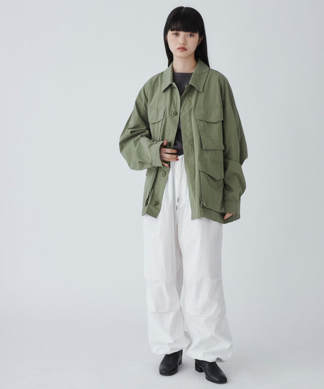 ホワイト モデル：165cm M着用