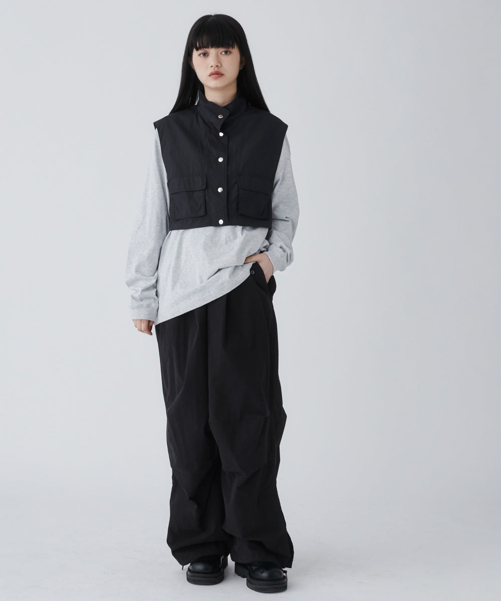 ブラック モデル：165cm M着用