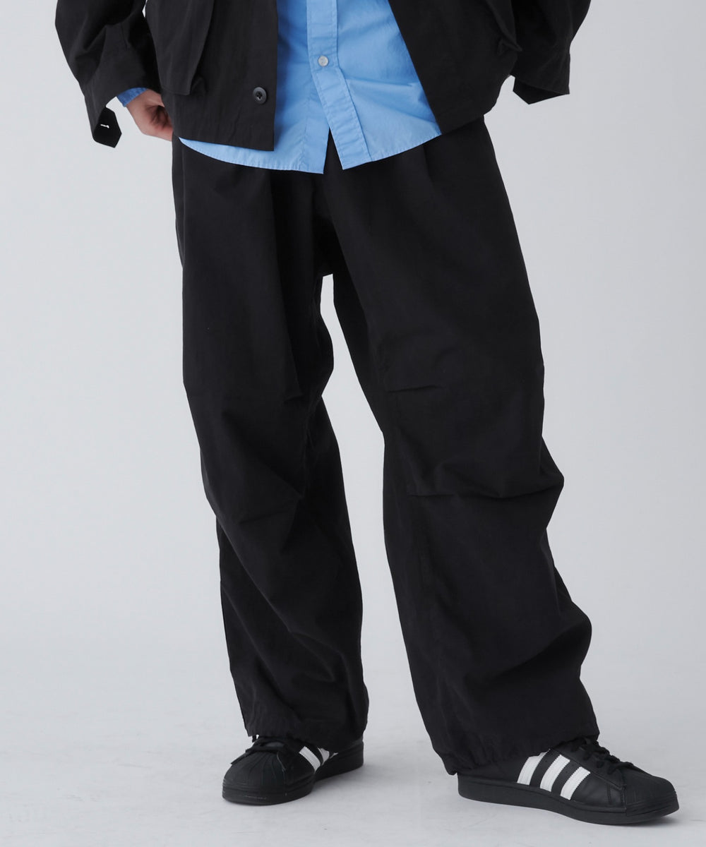 ブラック モデル：181cm L着用