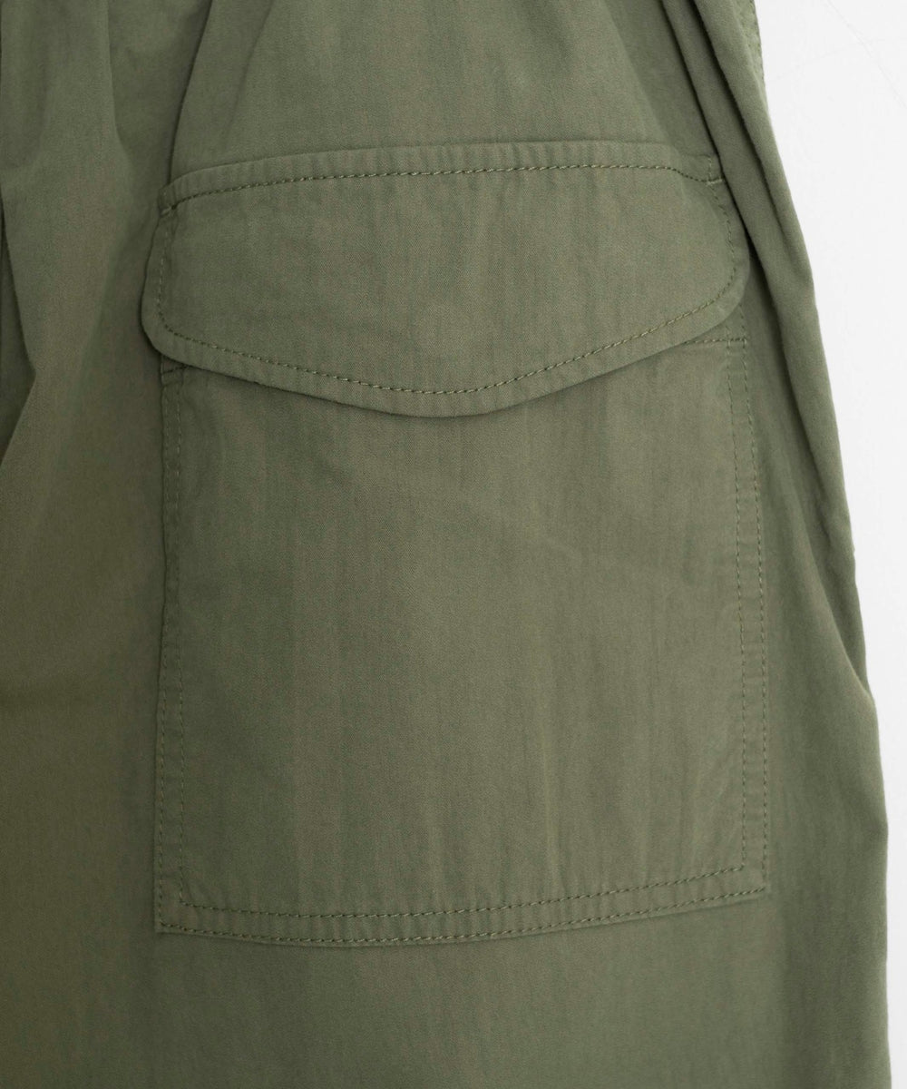サイドスリットパラシュートパンツ