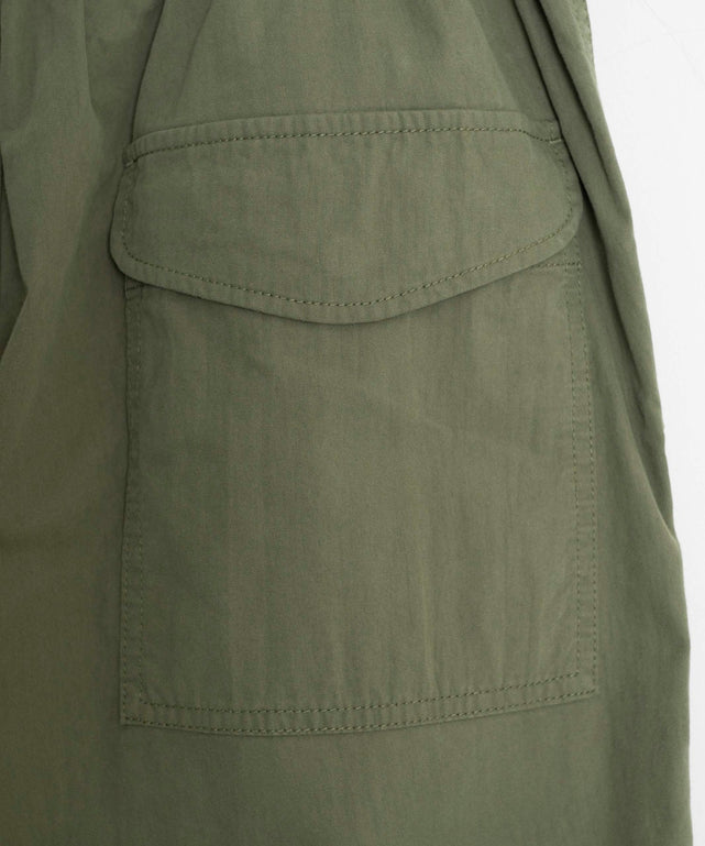 サイドスリットパラシュートパンツ