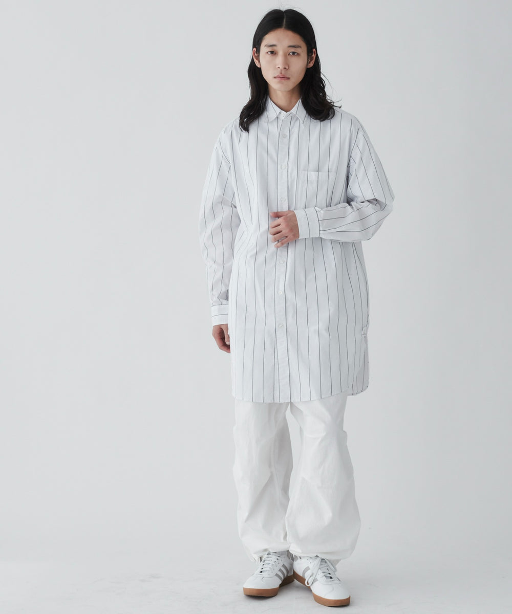 ホワイト系ストライプ モデル：181cm L着用