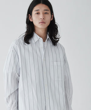 ホワイト系ストライプ モデル：181cm L着用