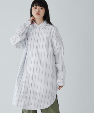ホワイト系ストライプ モデル：165cm M着用