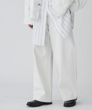 ホワイト モデル：181cm L着用